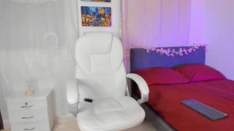 Manuel online show from 10-17-25, 04:48