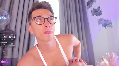 SanThiago online show from 11-29-25, 09:29