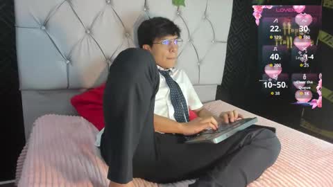 thiago online show from 10-15-25, 01:44