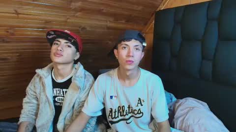 Snapshot of thiago_n_sam chatting on 11-09-25, 02:21 thiago_n_sam online show from 11-09-25, 02:21