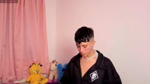 thiago_n_sam online show from 04-08-26, 06:13