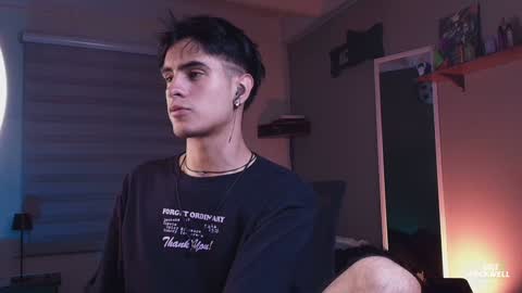 Thiago online show from 12-11-24, 04:18