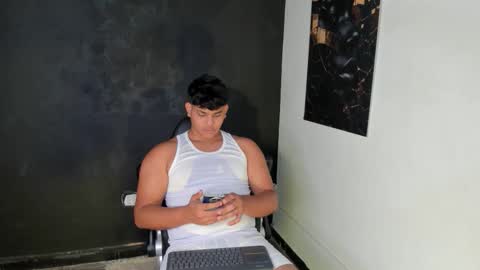 Snapshot of thiago_vibes212 chatting on 02-28-26, 09:16 thiago_vibes212 online show from 02-28-26, 09:16