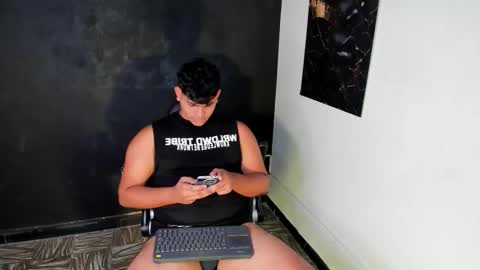 Snapshot of thiago_vibes212 chatting on 03-01-26, 08:33 thiago_vibes212 online show from 03-01-26, 08:33