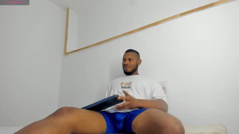 Thiago Instagram   online show from 11-20-25, 11:48