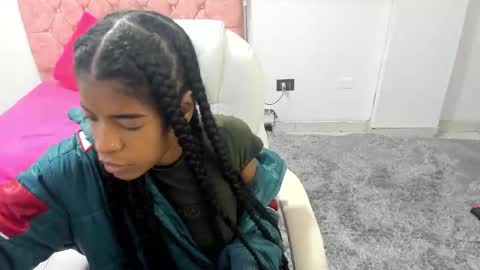 thianahorny online show from 11-24-25, 09:31