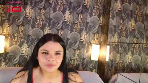 Snapshot of thiccmady chatting on 10-19-25, 11:33 ThiccMADY online show from 10-19-25, 11:33