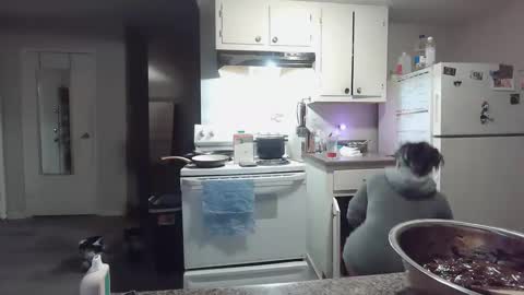 Snapshot of thiccxe chatting on 01-04-25, 07:34 GinWitDaJuice online show from 01-04-25, 07:34