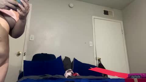 Snapshot of thiccxe chatting on 01-29-25, 05:19 GinWitDaJuice online show from 01-29-25, 05:19