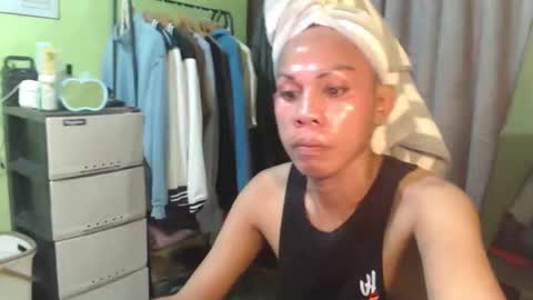 gil online show from 10-14-25, 01:17