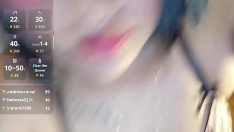 Snapshot of thickbrunnett chatting on 10-30-25, 02:46 SOFIA online show from 10-30-25, 02:46