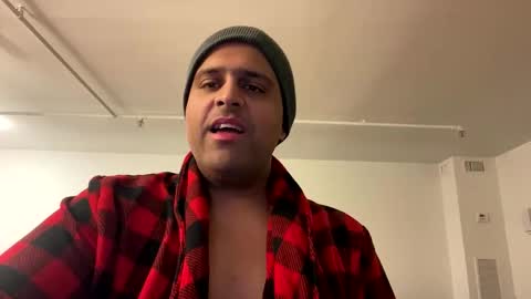 Snapshot of thickcock4ever chatting on 01-06-25, 03:31 thickcock4ever online show from 01-06-25, 03:31