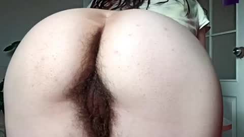 Snapshot of thickforest chatting on 01-29-25, 09:23 MilkyChoco online show from 01-29-25, 09:23