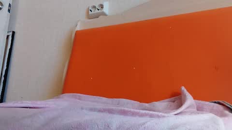 Snapshot of thickforest chatting on 02-26-25, 05:31 MilkyChoco online show from 02-26-25, 05:31