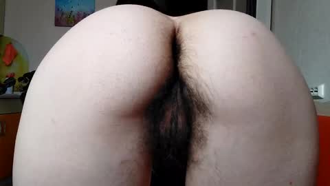 Snapshot of thickforest chatting on 03-10-25, 08:48 MilkyChoco online show from 03-10-25, 08:48