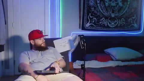 ThickHandsomeMan online show from 12-19-24, 04:13