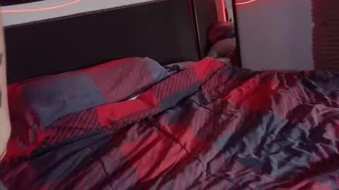 ThickHandsomeMan online show from 01-27-25, 04:52