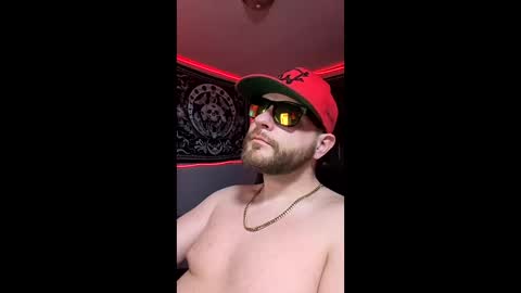 ThickHandsomeMan online show from 12-15-25, 06:06