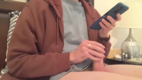 Snapshot of thickveinyuncutbwc chatting on 01-01-25, 03:03 thickveinyuncutbwc online show from 01-01-25, 03:03