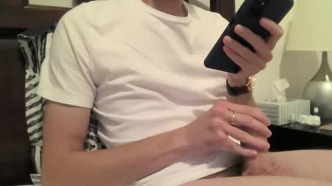 Snapshot of thickveinyuncutbwc chatting on 02-19-25, 02:44 thickveinyuncutbwc online show from 02-19-25, 02:44