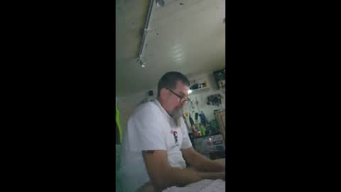 Snapshot of thickwhiteboydick chatting on 12-22-25, 07:49 thickwhiteboydick online show from 12-22-25, 07:49