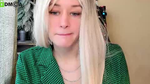 Snapshot of thief_of_hearts_ chatting on 02-23-25, 12:37 thief_of_hearts_ online show from 02-23-25, 12:37