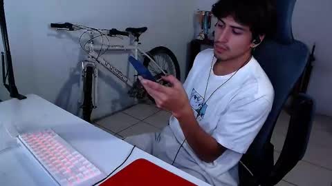 thieves_us online show from 10-28-25, 03:54