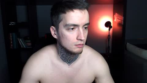 Snapshot of this_is_andy chatting on 02-08-25, 02:04 Andy online show from 02-08-25, 02:04