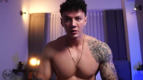 Snapshot of thomas_falcon1 chatting on 10-11-25, 10:41 Thomas Falcon online show from 10-11-25, 10:41