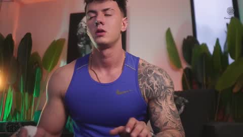 Snapshot of thomas_falcon1 chatting on 11-23-25, 10:20 Thomas Falcon online show from 11-23-25, 10:20