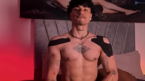 Thomas 3  JUST STAY AND BE MY LAST LOVE online show from 11-25-25, 01:38