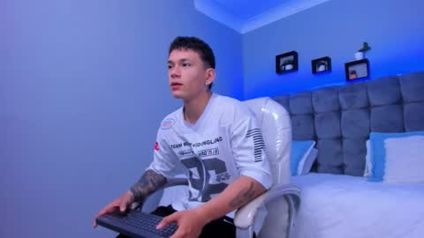 Thomas online show from 11-26-25, 12:39