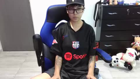 VALERIA online show from 11-24-25, 01:05