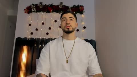 sweetfit boy online show from 12-16-25, 06:24