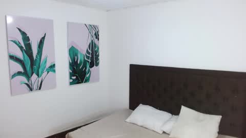 Thomas Turner online show from 10-24-25, 12:19