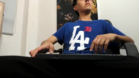 Snapshot of thommy_comp chatting on 02-23-25, 03:45 thommy comp online show from 02-23-25, 03:45