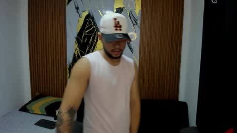 thomson_hot01 online show from 11-22-25, 05:17