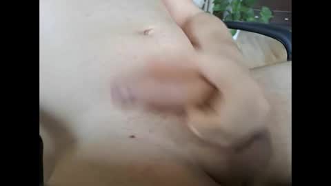 Snapshot of thomsonv2 chatting on 11-17-25, 09:26 thomsonv2 online show from 11-17-25, 09:26