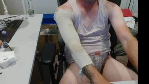 Snapshot of thongb0i chatting on 11-19-25, 04:23 thongb0i online show from 11-19-25, 04:23