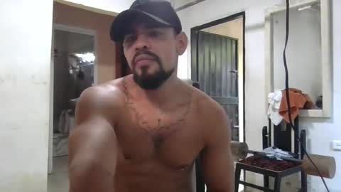 Snapshot of thonybeiio chatting on 11-19-25, 07:47 thonybeiio online show from 11-19-25, 07:47