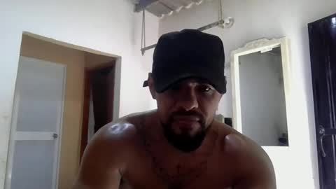 Snapshot of thonybeiio chatting on 11-21-25, 06:28 thonybeiio online show from 11-21-25, 06:28