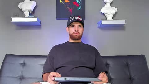 thor_evans online show from 11-21-25, 08:51