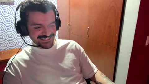 New Model online show from 12-23-25, 07:39