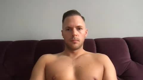 Snapshot of thorhh1991 chatting on 10-08-25, 10:57 thorhh1991 online show from 10-08-25, 10:57