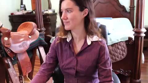 ThornburyRose online show from 02-19-25, 10:20