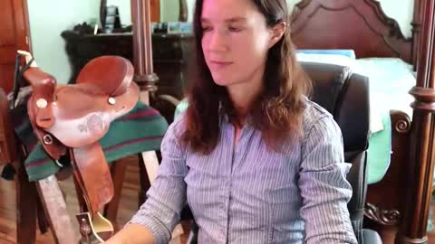 Snapshot of thornbury_rose chatting on 12-01-25, 07:30 ThornburyRose online show from 12-01-25, 07:30