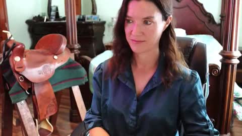 Snapshot of thornbury_rose chatting on 12-03-25, 07:23 ThornburyRose online show from 12-03-25, 07:23