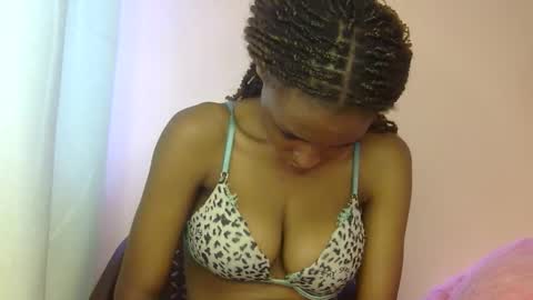 Snapshot of thotiana007 chatting on 09-11-25, 09:09 thotiana007 online show from 09-11-25, 09:09