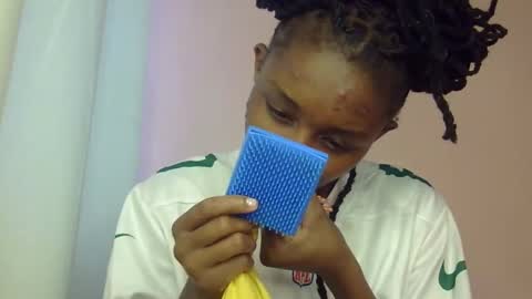 Snapshot of thotiana007 chatting on 09-25-25, 11:47 thotiana007 online show from 09-25-25, 11:47