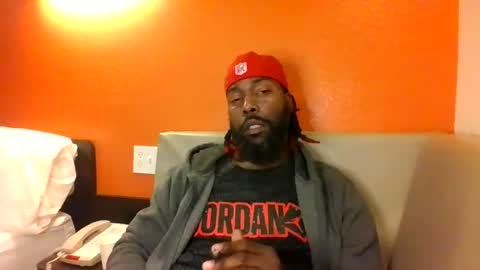 Snapshot of thotyboy68 chatting on 03-07-25, 06:13 Thotyboy online show from 03-07-25, 06:13